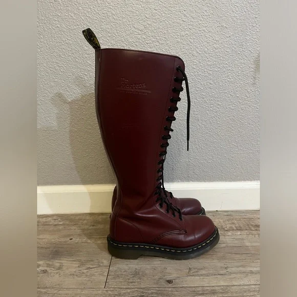 Dr Doc Martens Womens Size 5 Oxblood Red Leather Calf 20 Eyelet Boots - Picture 3 of 12